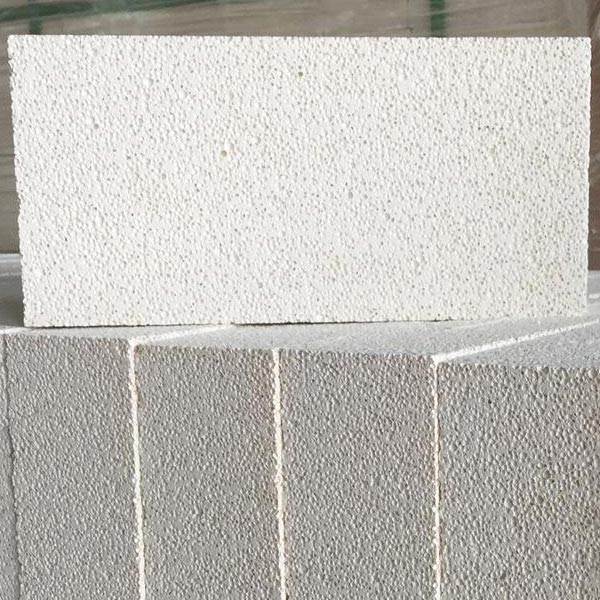 What is the difference between fire bricks and insulation bricks?/uploadfile/news/196029c526982e7e0e49523a4b6bfdcd.jpg